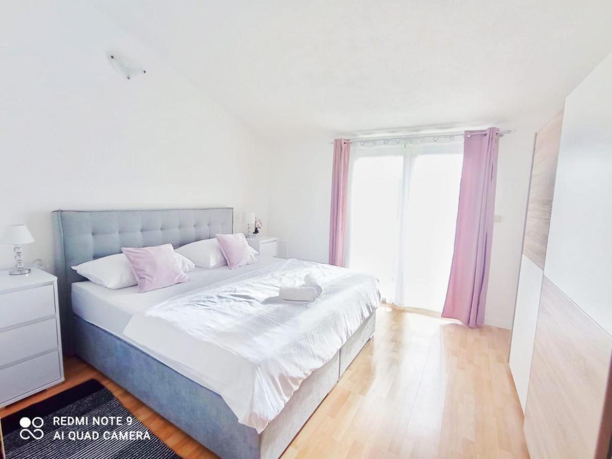Apartman Mia With Pool1 Spalato Esterno foto